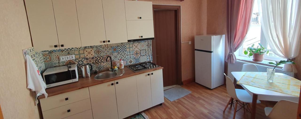 Bookinist Apartment Kutaisi Eksteriør billede